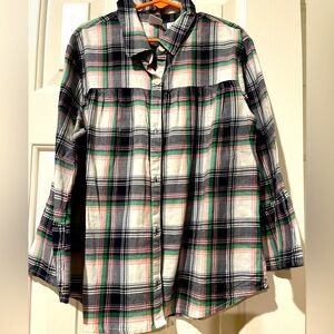 Gap girls button down plaid flannel with flutter sleeves